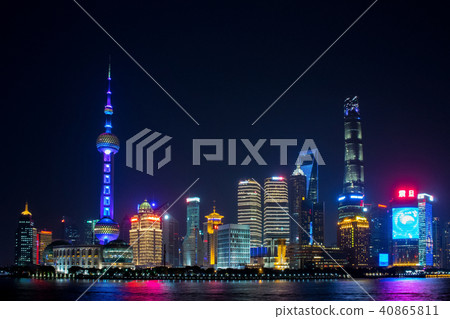 從外灘眺望，上海浦東陸家嘴夜景（浦東陸家嘴） 40865811