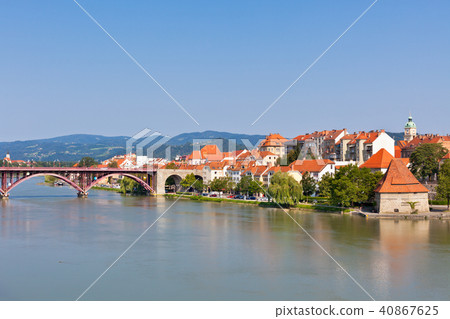 Maribor city embankment Maribor city embankment 40867625