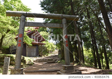 Akutoshi Shrine Approach Torii Torii Akutoshi Shrine Approach Torii Torii 40868476