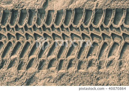 Car tyre tracks prints on sandy beach Car tyre tracks prints on sandy beach 40870864