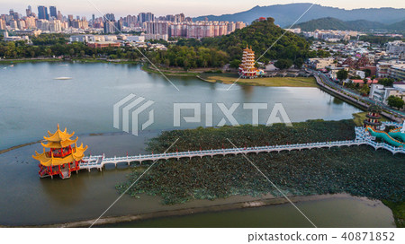 台灣高雄左營蓮池潭Asia Taiwan Kaohsiung Lake 台灣高雄左營蓮池潭Asia Taiwan Kaohsiung Lake 40871852