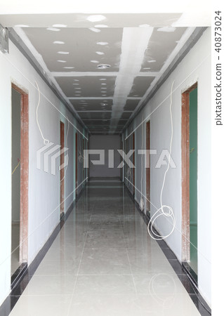 Finishing construction work in an apartment Finishing construction work in an apartment 40873024
