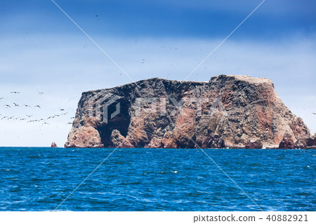 ocean and island 40882921