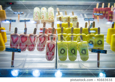 Kiwi and strawberry popsicles ice cream for sell Kiwi and strawberry popsicles ice cream for sell 40883638