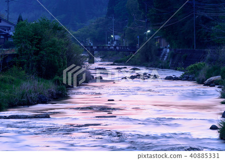 Nagayu Onsen night view [Takeda City, Oita Prefecture] 40885331
