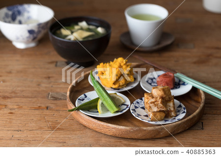 Simple side dishes 40885363