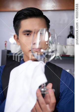 Cleaning glassware Cleaning glassware 40885688