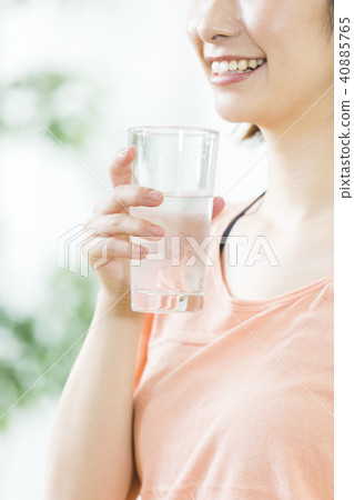 年輕女性身體補充身體零件零件切面無 40885765