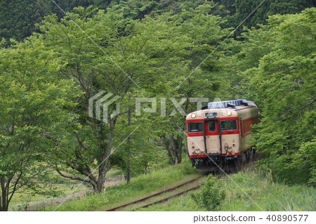 Isuimi Railway Kiha 52 + Kiha 28 40890577