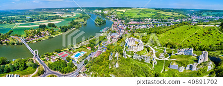 Chateau Gaillard with the Seine river in Les Andelys commune - Normandy, France Chateau Gaillard with the Seine river in Les Andelys commune - Normandy, France 40891702
