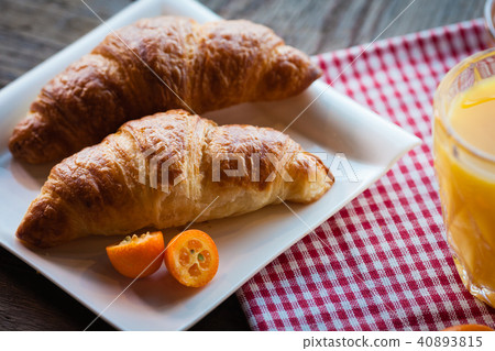 Ingredients for a healthy breakfast Ingredients for a healthy breakfast 40893815
