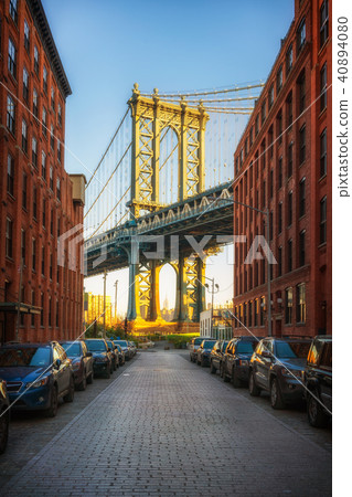 View on Manhattan bridge 40894080