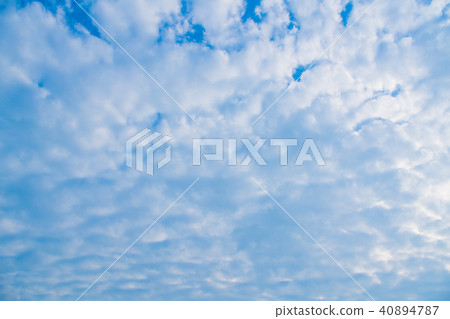 Sky and clouds in May (3: 2) 40894787