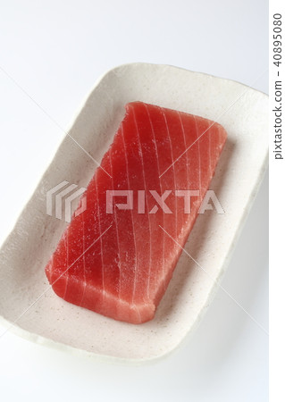 Giant tuna fence Giant tuna fence 40895080