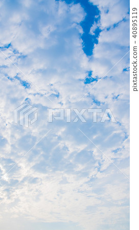 Sky and clouds in May (Vertical) Sky and clouds in May (Vertical) 40895119
