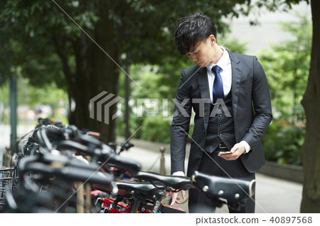 Marunouchi businessman Marunouchi businessman 40897568