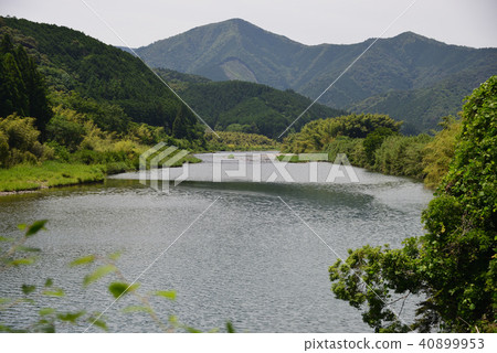 在初夏的四萬十河上游地區 在初夏的四萬十河上游地區 40899953