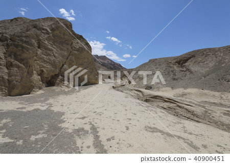 Death Valley National Park 40900451