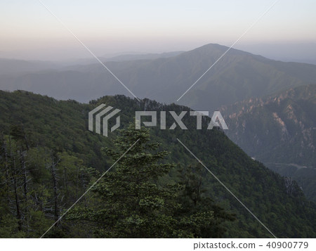 塞拉克山 40900779