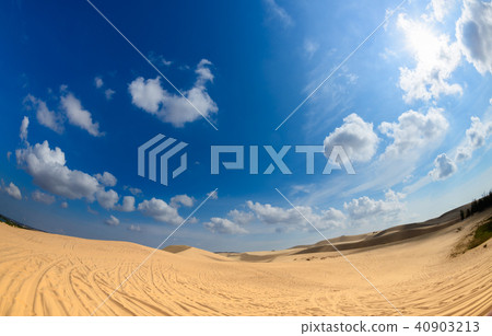 White cloudy and blue sky with White Sand Dunes desert 40903213