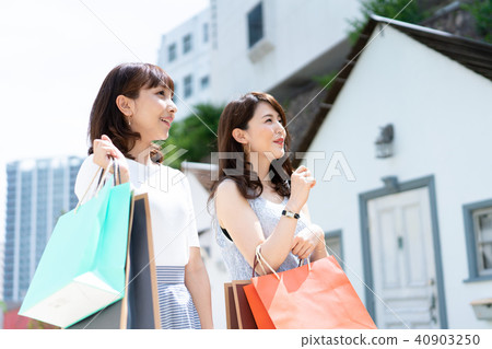 購物年輕女性旅行 40903250