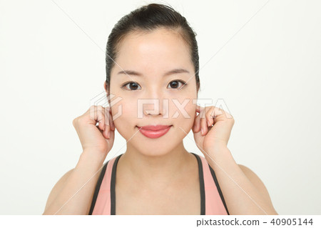 Points (eye strain) Ear lobe 40905144