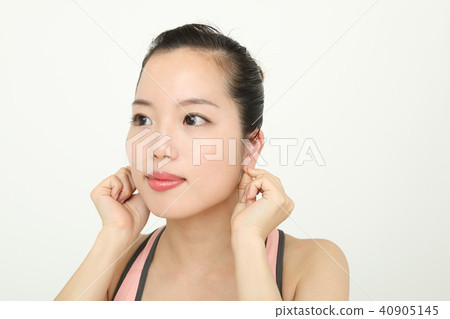 Points (eye strain) Ear lobe Points (eye strain) Ear lobe 40905145