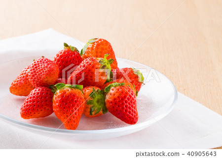 Strawberry Strawberry 40905643