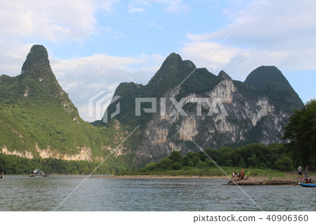 桂林庫馬多山 40906360