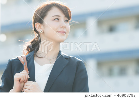 街角商務女人年輕的日本女士 40908792
