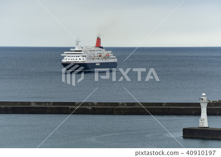 Shooting landscape of a luxury passenger liner anchored at the sea of Kamomee Island in Esashi, Hokkaido 40910197