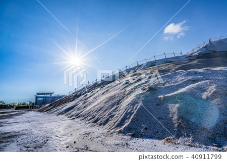 Seven shares Yanshan Tainan Taiwan Salt field Yantian Sun salt Qigu (Cigu) Salt Mountain Lushan 40911799