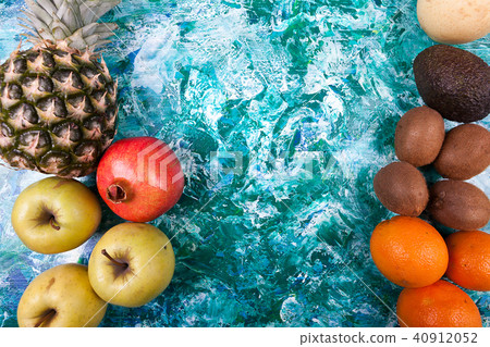 Delicious fruit on wooden pattern background Delicious fruit on wooden pattern background 40912052