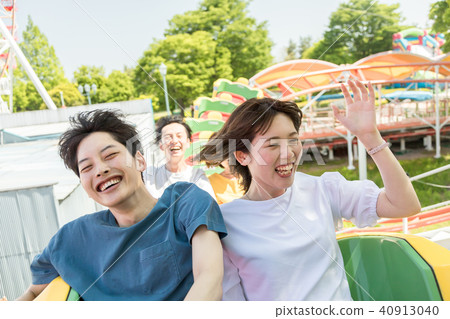 Amusement Park People Gender 40913040