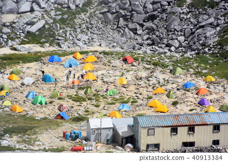 信州徒步旅行營的木曾小竹天守山間小屋岩石區暑假戶外攀岩 40913384
