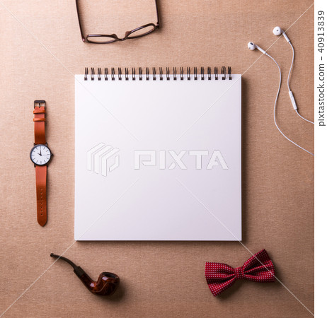 Fathers day greeting card concept. Flat lay. 40913839