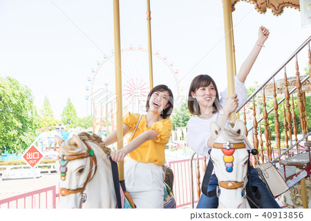 Amusement park person female 40913856