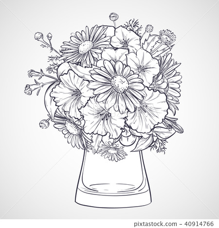 Bouquet of chamomile flowers and petunias Bouquet of chamomile flowers and petunias 40914766