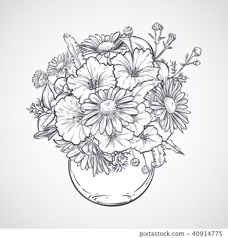 Bouquet of chamomile flowers and petunias Bouquet of chamomile flowers and petunias 40914775
