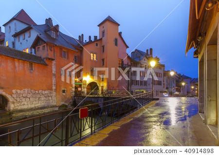 Annecy, called Venice of the Alps, France 40914898
