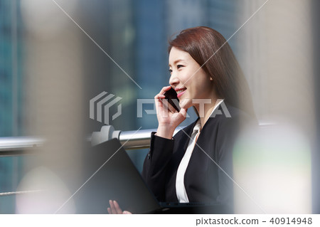 Business woman 40914948