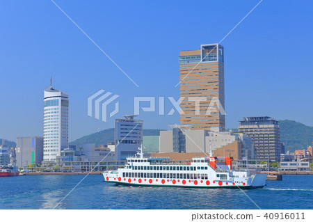 Sunport Takamatsu seen from the ferry Sunport Takamatsu seen from the ferry 40916011
