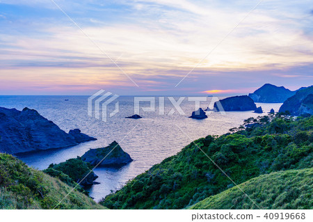 (Shizuoka Prefecture) Coastline sunset of Oku Ishikari Hiriso 40919668