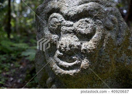 Monkey stone 40920687