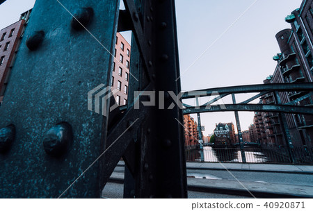 Massive steel construction of Poggenmoehlenbruecke bridge near the Wasserschloss Hamburg Hafencity 40920871