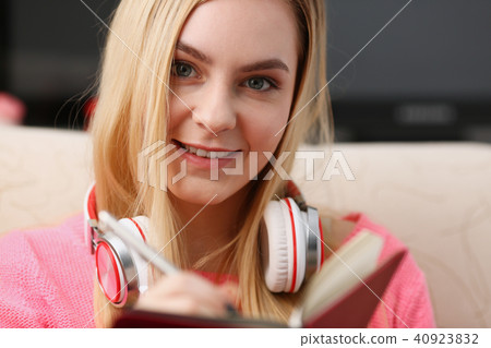 young beautiful woman fill in your personal diary young beautiful woman fill in your personal diary 40923832