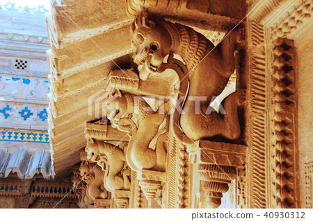Carved Stone Cornice Support 40930312