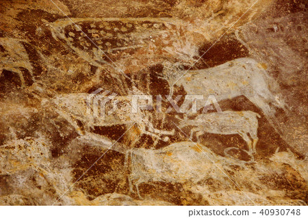 Painting by Primitives, Bhimbetka 40930748