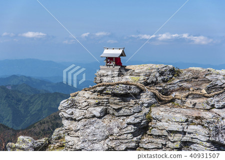 Kenzan Honmu shrine 40931507