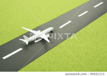 Miniature airplane 40932123